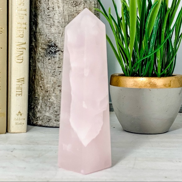 Pink Calcite Tower Point Obelisk Florescent 5 x 1” - Picture 2 of 4